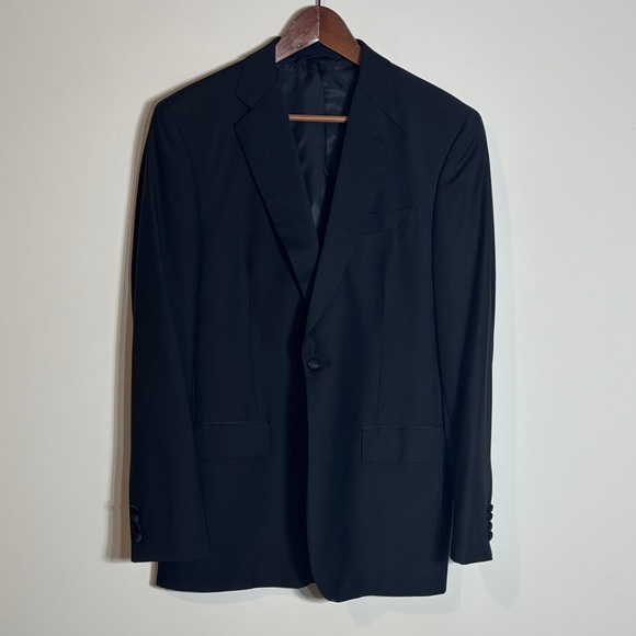Brooks Brothers Madison Tuxedo Black Lapel Size 40